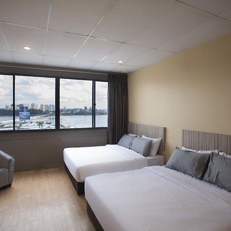 New Boutique Hotel Johor Bahru Esterno foto