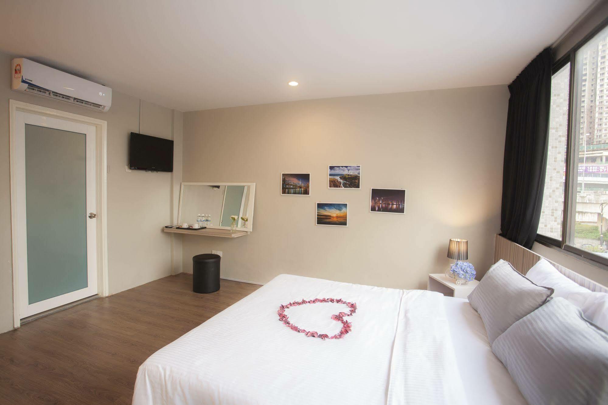 New Boutique Hotel Johor Bahru Esterno foto